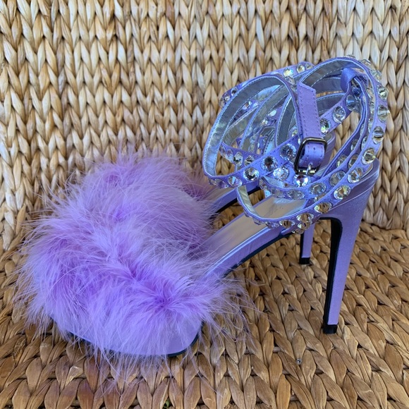 NIB Sugar Thrillz Lilac Satin Ankle Wrap Platforms - Picture 6 of 8